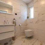4 Bedroom Gorgeous In Kastel Stari Kaštela