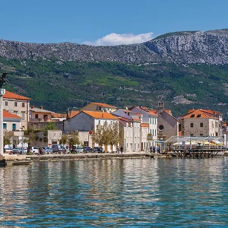 Stunning Home In Kastel Stari Holiday home *